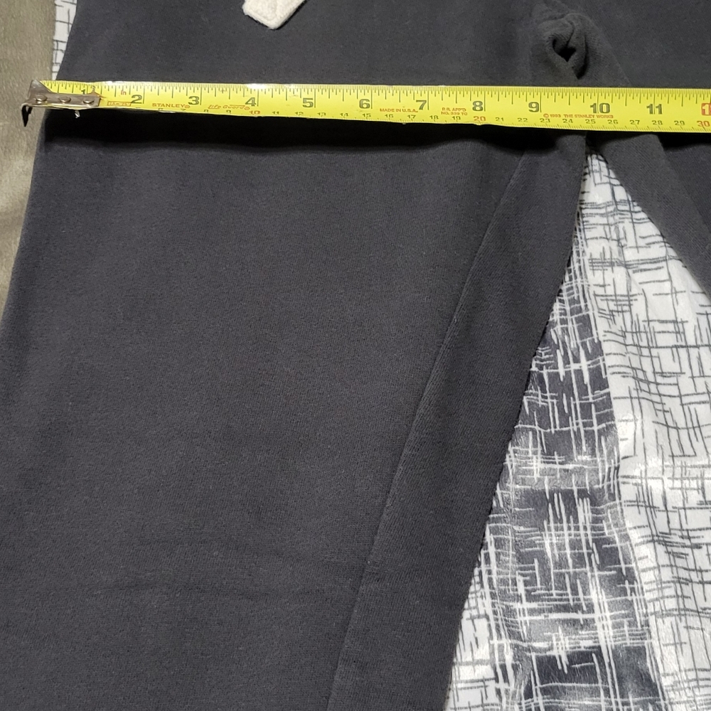 Sweatpants - Picture 6 of 8